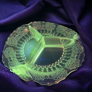 Vintage New Martinsville Glass Radiance Divided Dish Manganese 365nm Etched Bird